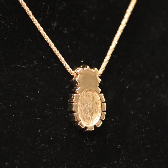 Christian Dior Necklace Women's Stone Rhinestone Crown Gold Black Oval Vintage - Picture 6 of 8